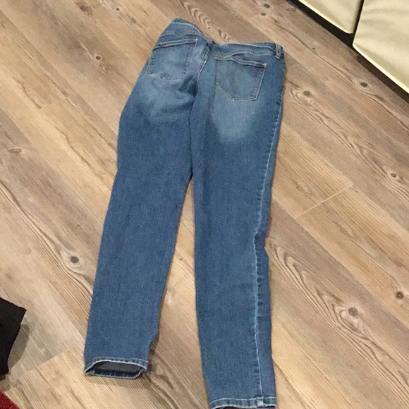 Universal Thread Jeans - Picture 2 of 2